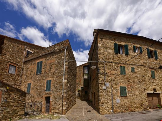 Montalcino Sant'Angelo in Colle stock.adobe.com 