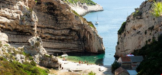 Spalato Isola di Vis stock.adobe.com 