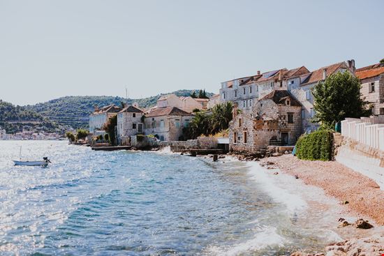 Spalato Isola di Vis stock.adobe.com 