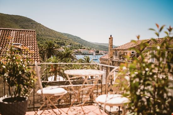 Spalato Isola di Vis stock.adobe.com 