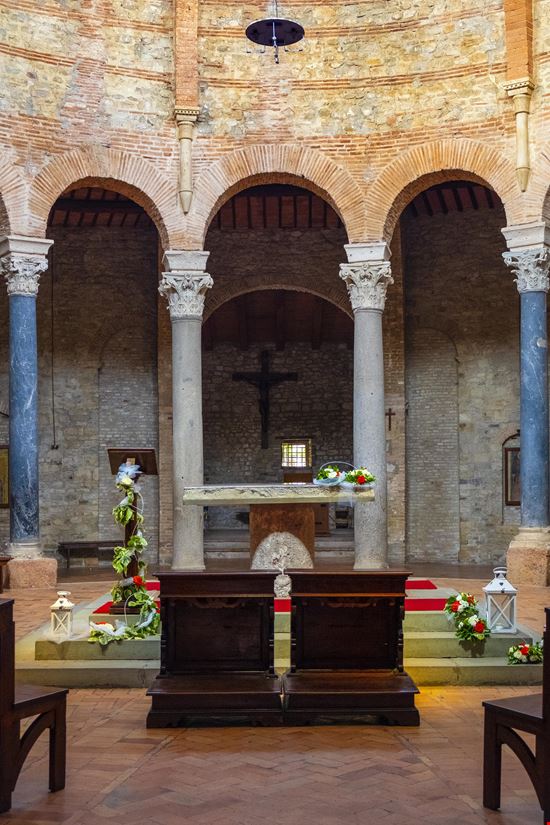 Perugia Tempio di Sant'Angelo stock.adobe.com 