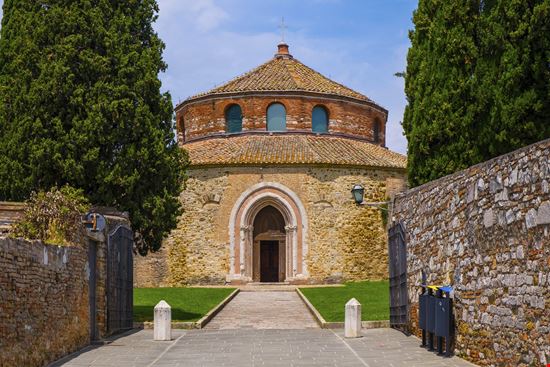Perugia Tempio di Sant'Angelo stock.adobe.com 