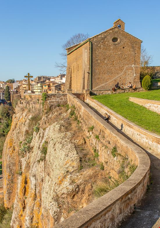 Castel Sant'Elia Santuario di Maria ad Rupes stock.adobe.com 