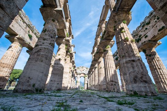Paestum Paestum Massimiliano Marino - Shutterstock.com 