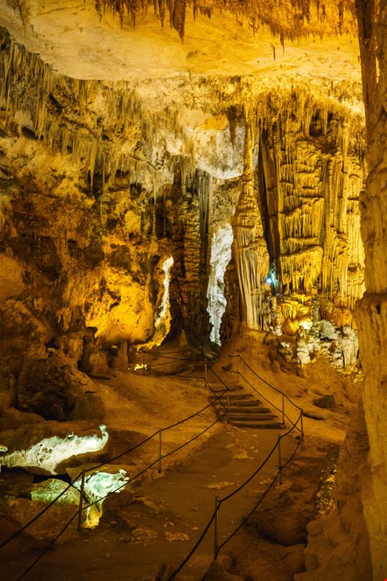 Alghero Le Grotte di Nettuno Shutterstock.com 