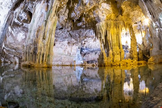 Alghero Le Grotte di Nettuno Shutterstock.com 