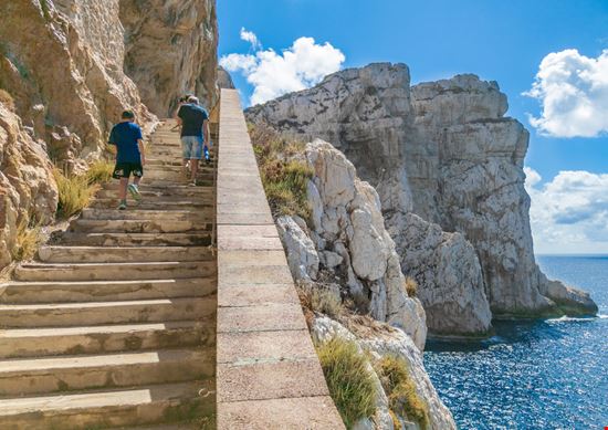 Alghero Le Grotte di Nettuno ValerioMei / Shutterstock.com 