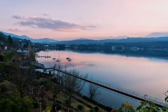 Laghi Laghi lenisecalleja.photography - Shutterstock.com lenisecalleja.photography