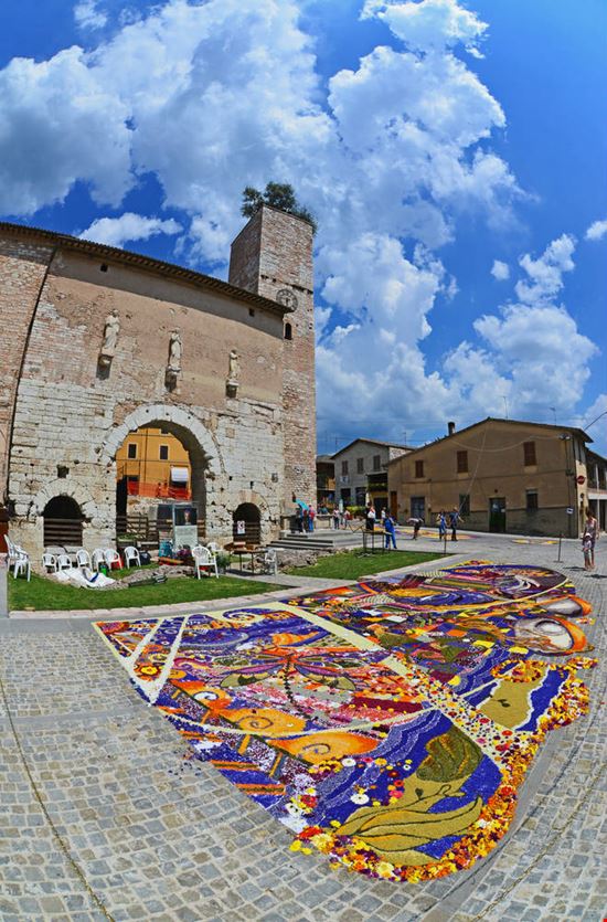 Spello Spello ValerioMei / Shutterstock.com - Shutterstock.com ValerioMei / Shutterstock.com