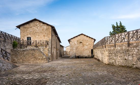 Fortezza borbonica Fortezza borbonica lorenza62 - Shutterstock.com 
