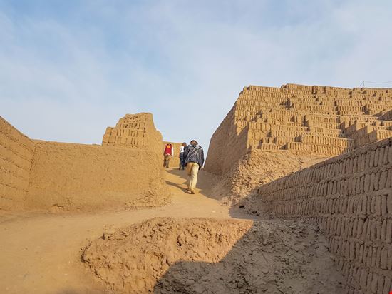 Huaca Pucllana Huaca Pucllana Kanokratnok / Shutterstock.com 