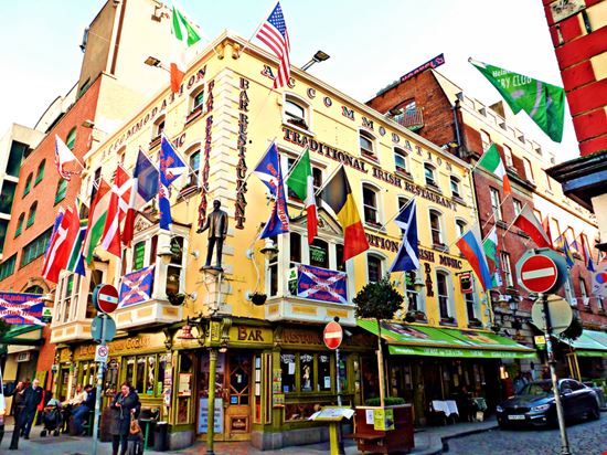 Gogarty's pub Gogarty's pub Simona Bottone / Shutterstock.com 