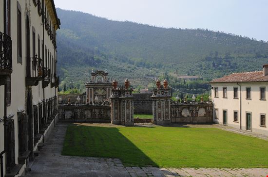 Certosa di Calci Pisa Claudiovidri / Shutterstock.com 