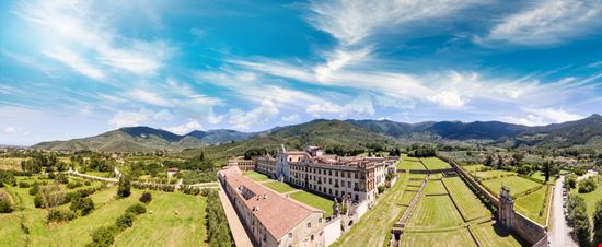 Certosa di Calci Pisa GagliardiPhotography - Shutterstock.com 