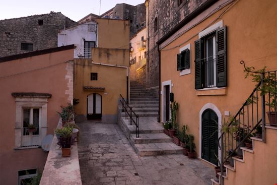 Ragusa Ibla Il quartiere antico di Ragusa ollirg - Shutterstock.com 