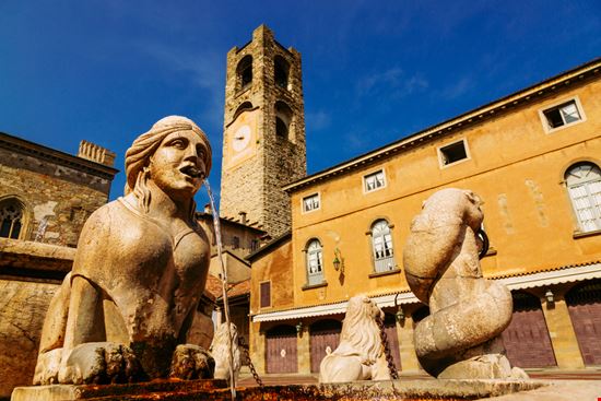 Fontana Contarini La fontana di Bergamo Michal Ludwiczak - Shutterstock.com 