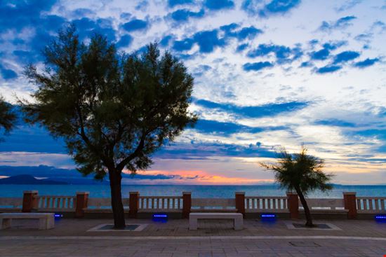 Piazza Bovio Piombino Digital signal - Shutterstock.com 