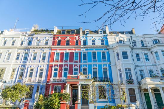 Notting Hill Notting Hill a-image / Shutterstock.com 