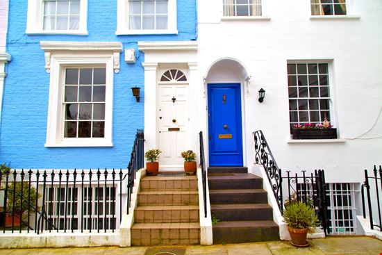 Notting Hill Notting Hill lkpro - Shutterstock.com 