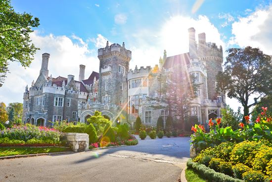Casa Loma Casa Loma JavenLin - Istockphoto.com 