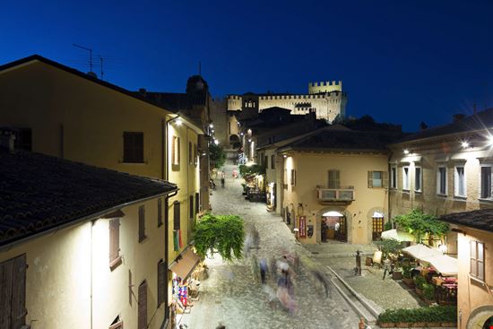 Gradara Gradara Davesayit / Shutterstock.com 