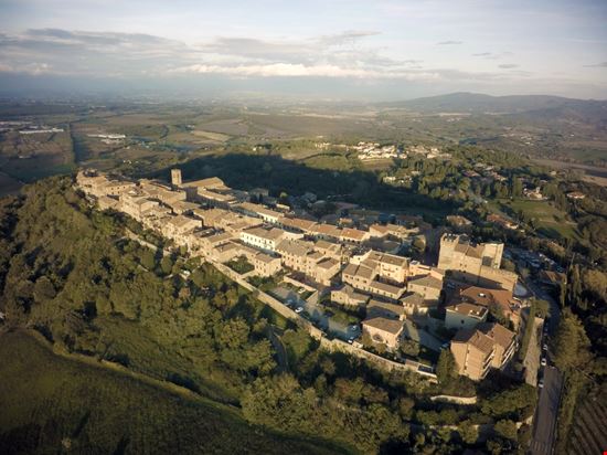 Casole d'Elsa Casole d'Elsa Marco Zamperini - Shutterstock.com 