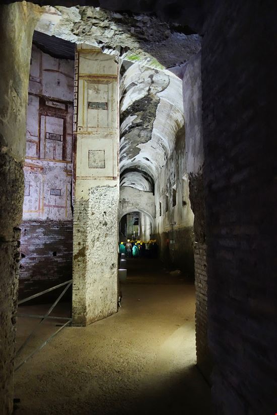 Roma Domus Aurea marcovarro / Shutterstock.com 