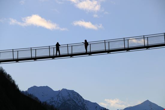 Ponte nel Cielo Il Ponte tibetano della Val Tartano Daniele Novati - Shutterstock.com 