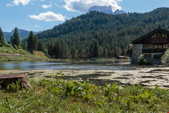 Lago di Mosigo Il lago di San Vito Giorgio Rossi - Shutterstock.com 