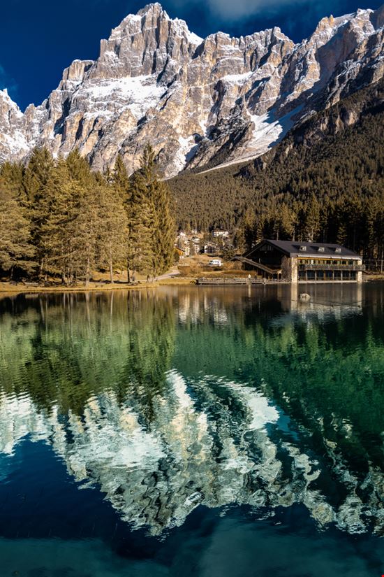 Lago di Mosigo Il lago di San Vito Francesca Tomba - Shutterstock.com 