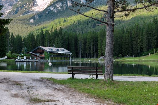 Lago di Mosigo Il lago di San Vito Giorgio Rossi - Shutterstock.com 