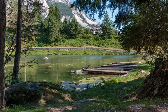 Lago di Mosigo Il lago di San Vito Giorgio Rossi - Shutterstock.com 
