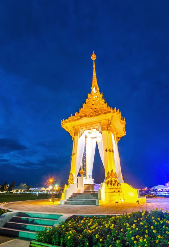 Chiang Mai Chiang Mai Take Photo / Shutterstock.com 