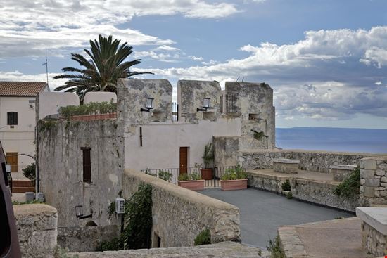Isole Tremiti Isola di San Nicola stock.adobe.com 