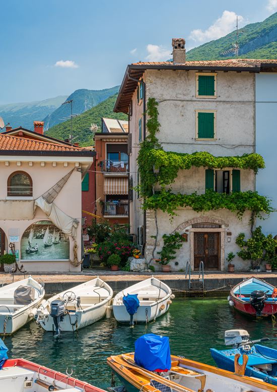 Malcesine Cassone di Malcesine stock.adobe.com 