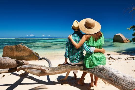 La Digue Anse Source d'Argent Shutterstock.com 