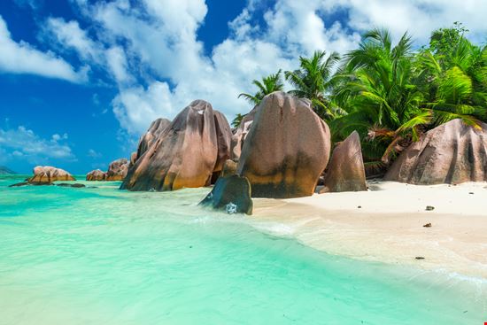 La Digue Anse Source d'Argent Shutterstock.com 