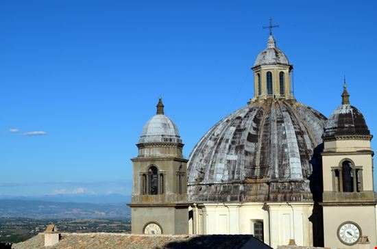 Cattedrale di Santa Margherita Cattedrale di Santa Margherita Uellue - Shutterstock.com 