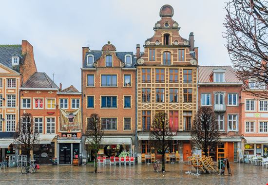 Oude Markt Oude Markt SvetlanaSF / Shutterstock.com 
