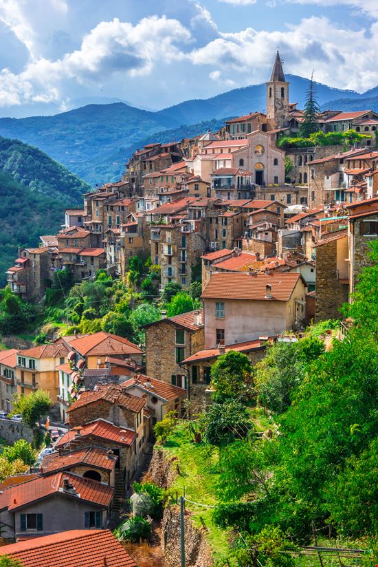 Apricale Apricale monticelllo - Istockphoto.com 