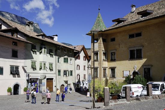 Caldaro  Caldaro  Peter Probst / Shutterstock.com 