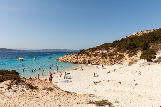 Isola Spargi Isola Spargi zjtmath / Shutterstock.com 