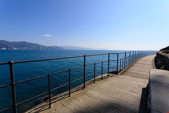 Strada Panoramica per Portofino Strada Panoramica per Portofino Zocchi Roberto - Shutterstock.com 