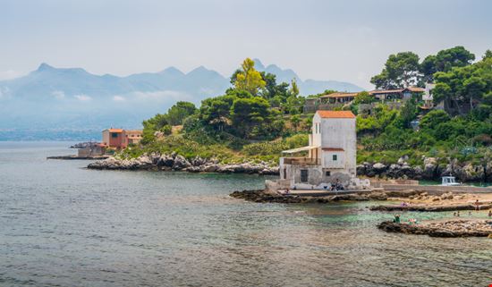 Sant'Elia Sant'Elia Stefano_Valeri - Shutterstock.com 