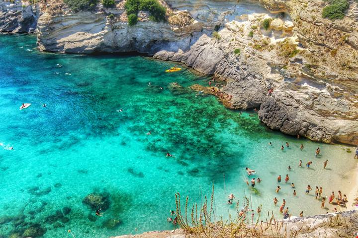 Il balcone termale del Salento, estate in Puglia tra spiagge da sogno e ville d'autore vista mare