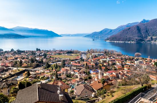 Luino Luino elesi - Shutterstock.com 