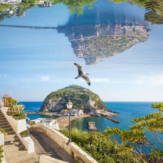 Sant'Angelo Il borgo di Ischia IgorZh - Shutterstock.com 