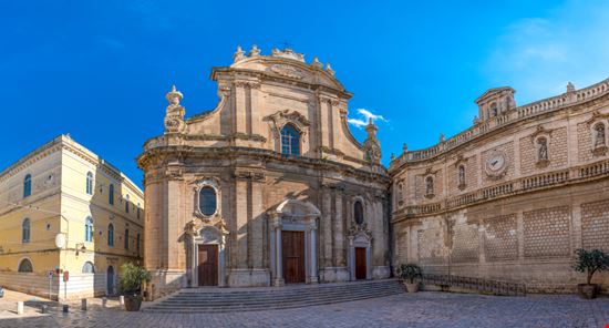Monopoli Scorci del borgo di Monopoli Mitzo - Shutterstock.com 