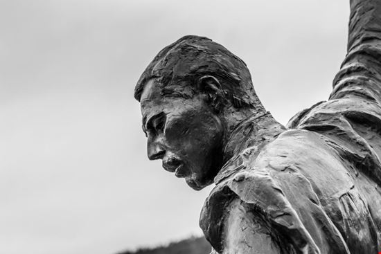 Statua di Freddie Mercury Statua di Freddie Mercury Philip Bird LRPS CPAGB / Shutterstock.com 
