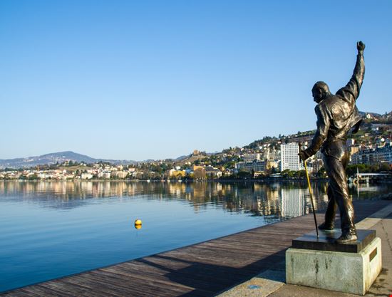 Statua di Freddie Mercury Statua di Freddie Mercury KevinWood / Shutterstock.com 
